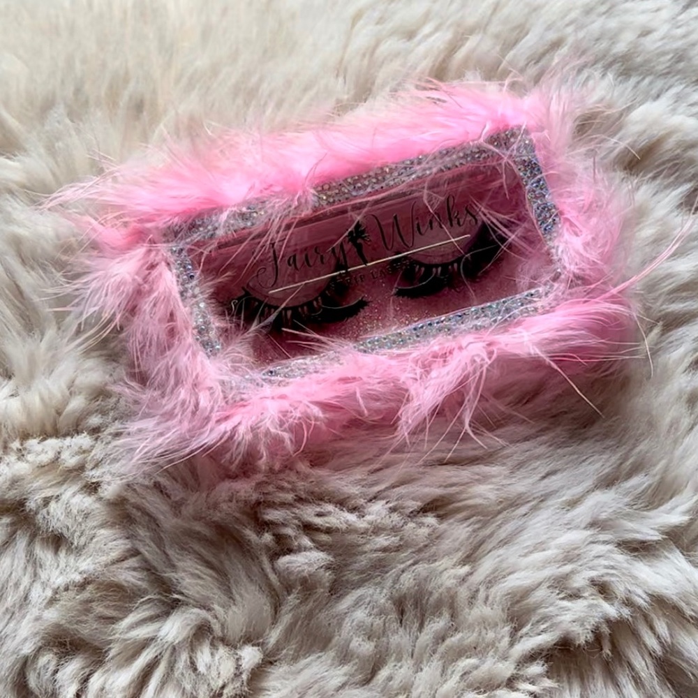 Doll Lash - Picture 3 of 5